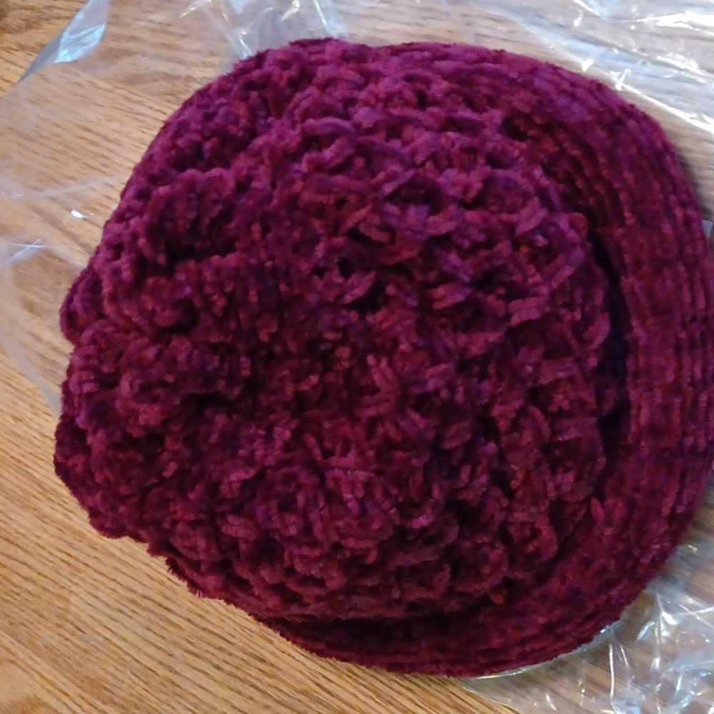 BN Burgandy Hat